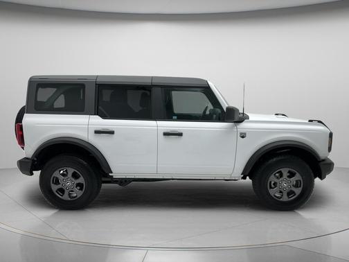 Oxford White 2025 Ford Bronco Big Bend