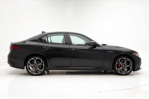 2022 Alfa Romeo Giulia Veloce