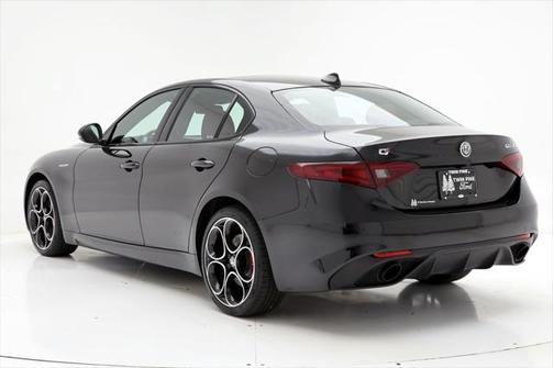 2022 Alfa Romeo Giulia Veloce
