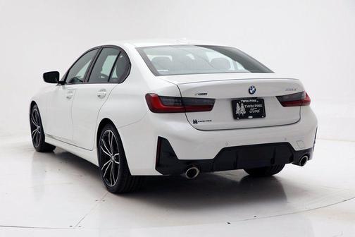 2024 BMW 330 xDrive