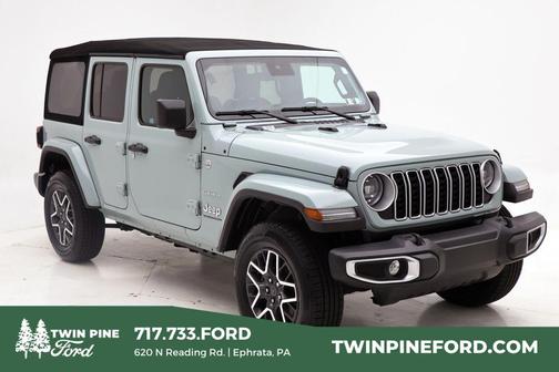 2024 Jeep Wrangler 4-Door Sahara 4x4