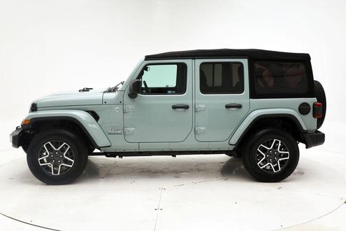 2024 Jeep Wrangler 4-Door Sahara 4x4