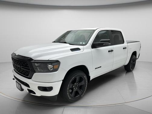 Bright White Clearcoat 2023 RAM 1500 Big Horn/Lone Star