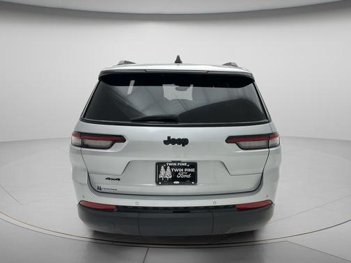Silver Zynith 2023 Jeep Grand Cherokee L Altitude