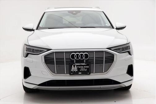 2021 Audi e-tron Premium