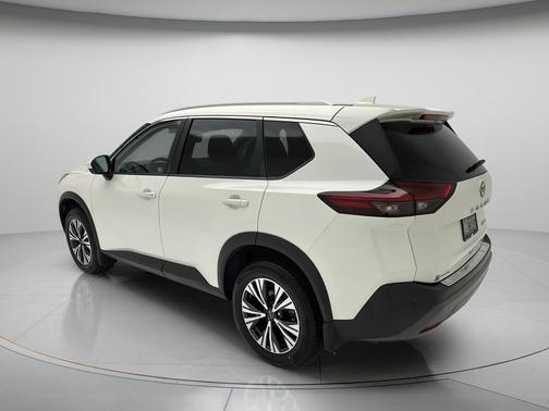 Pearl White Tricoat 2023 Nissan Rogue SV