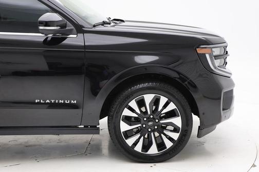 Agate Black Metallic 2025 Ford Expedition Max Platinum