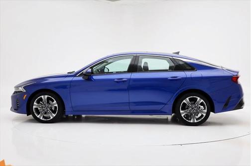 2022 Kia K5 EX