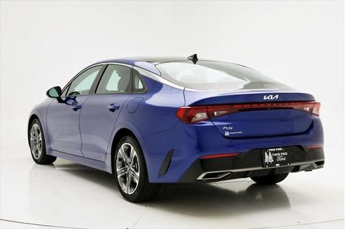 2022 Kia K5 EX