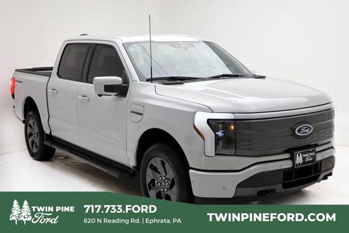 2023 Ford F-150 Lightning LARIAT
