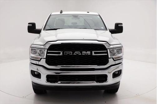 2023 RAM 2500 Tradesman Crew Cab 4x4 8' Box