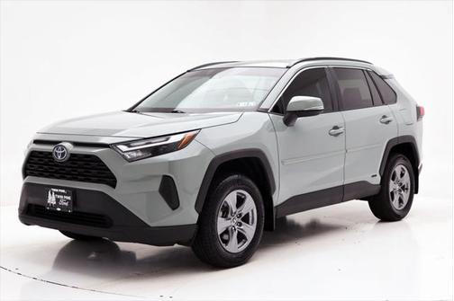 2022 Toyota RAV4 Hybrid XLE