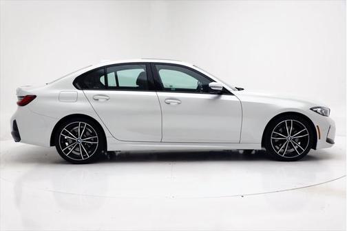 2024 BMW 330 i xDrive