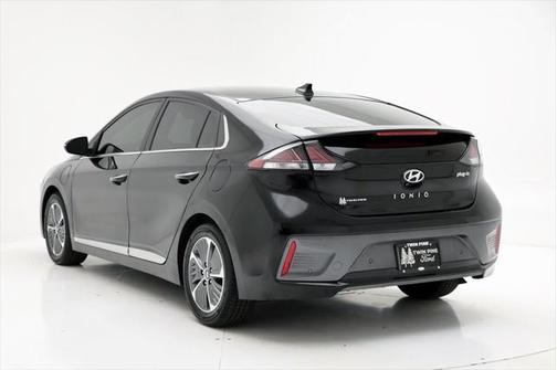 2022 Hyundai IONIQ Plug-In Hybrid Limited
