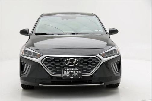 2022 Hyundai IONIQ Plug-In Hybrid Limited