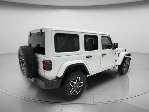Bright White Clearcoat 2025 Jeep Wrangler 4-Door Sahara 4x4