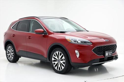 2022 Ford Escape Titanium