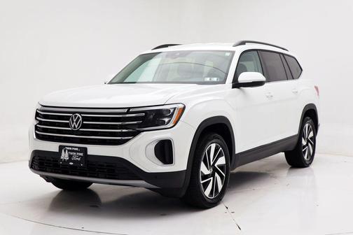 2025 Volkswagen Atlas 2.0T SE w/Technology 4MOTION