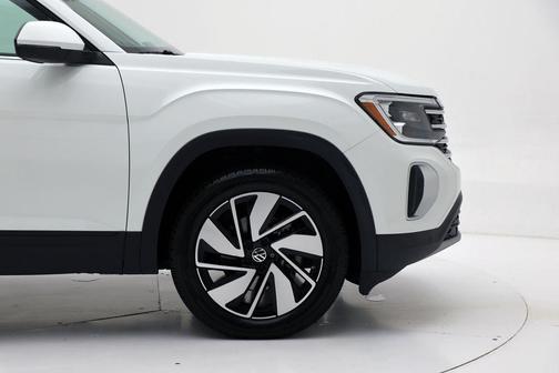 2025 Volkswagen Atlas 2.0T SE w/Technology 4MOTION