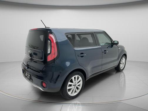 Mysterious Black 2018 Kia Soul +