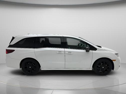 Platinum White Pearl 2025 Honda Odyssey Sport-L