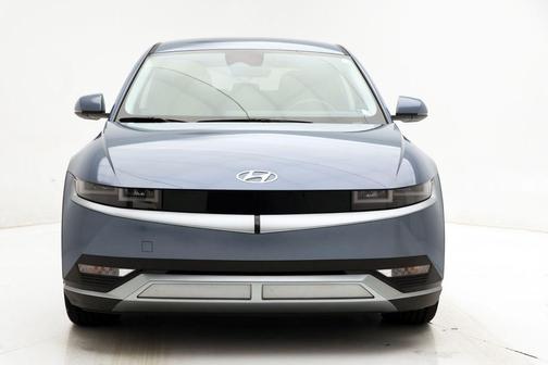 2023 Hyundai IONIQ 5 SE