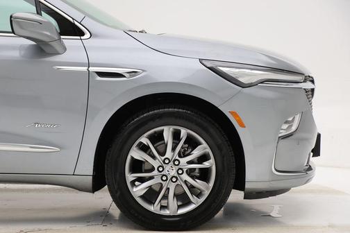 2023 Buick Enclave Avenir AWD