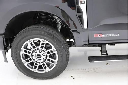 2025 Ford F-250 Platinum