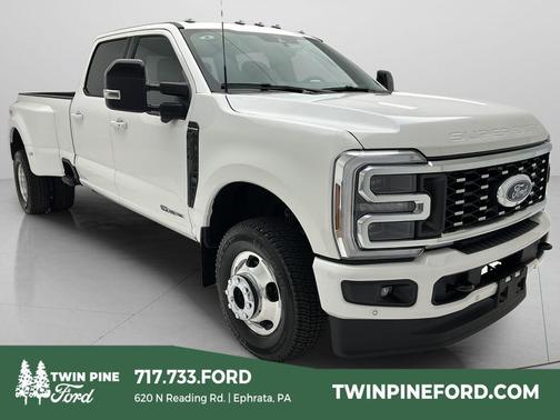 Star White Metallic Tri-Coat 2026 Ford F-350 Platinum