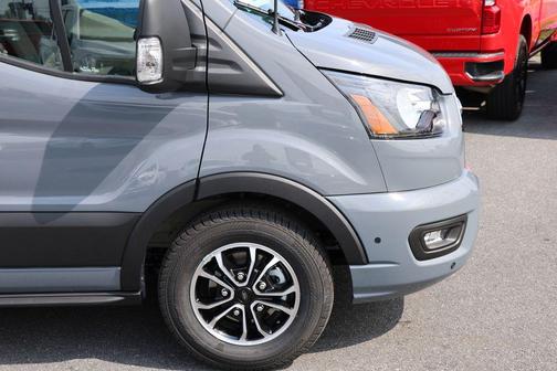 2025 Ford Transit-350 XLT