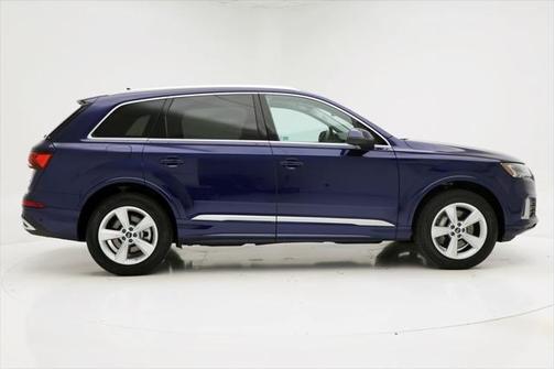 2024 Audi Q7 45 Premium Plus
