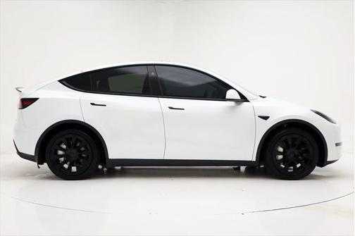 2024 Tesla Model Y Long Range Dual Motor All-Wheel Drive
