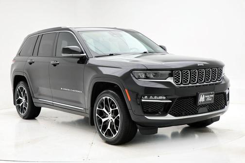 2022 Jeep Grand Cherokee Summit
