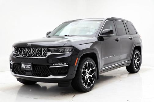 2022 Jeep Grand Cherokee Summit