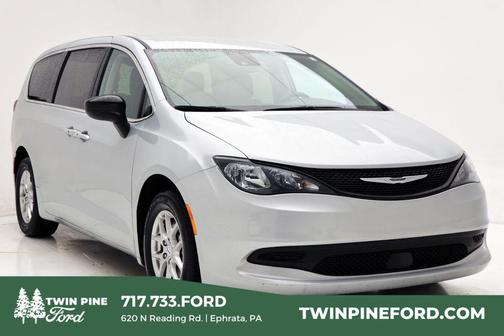 2024 Chrysler Voyager LX