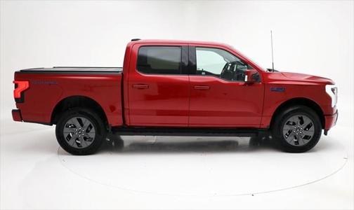2024 Ford F-150 Lightning LARIAT