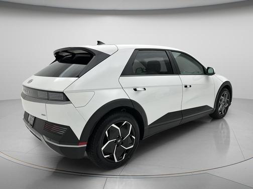 Atlas White 2023 Hyundai IONIQ 5 SEL