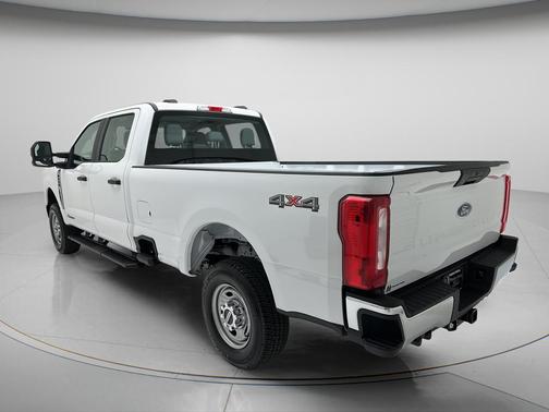 Oxford White 2026 Ford F-250 XL