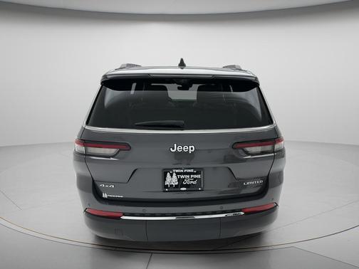 Baltic Gray Metallic Clearcoat 2025 Jeep Grand Cherokee L Limited