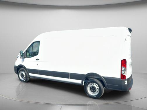 Oxford White 2025 Ford Transit-250 Base
