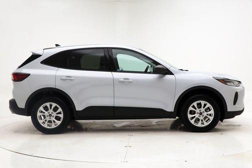Space Silver Metallic 2025 Ford Escape Active