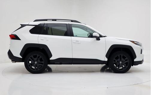2024 Toyota RAV4 Adventure