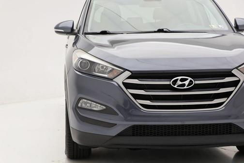 2017 Hyundai TUCSON SE Plus