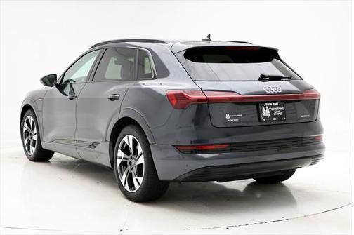 2021 Audi e-tron Premium