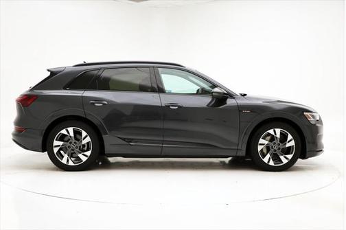 2021 Audi e-tron Premium