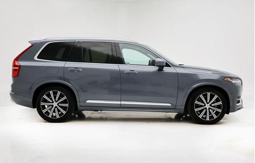 2022 Volvo XC90 T6 Inscription