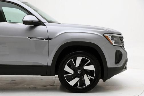 2025 Volkswagen Atlas Cross Sport 2.0T SE w/Technology 4MOTION