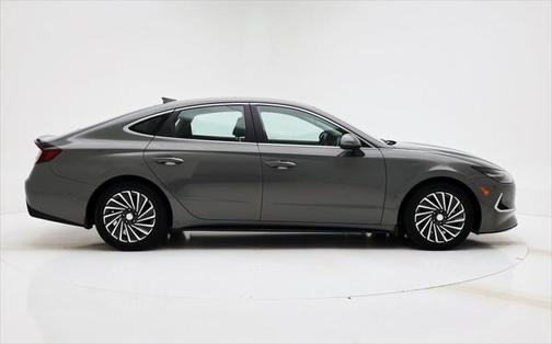 2022 Hyundai SONATA Hybrid Limited