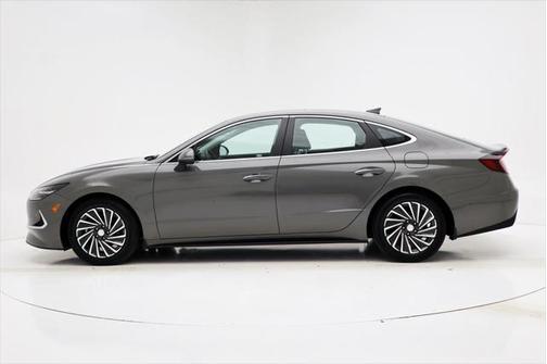 2022 Hyundai SONATA Hybrid Limited