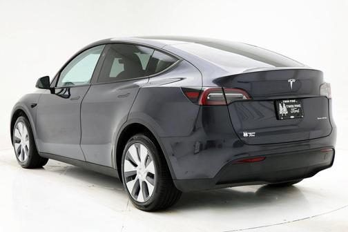 2024 Tesla Model Y Long Range Dual Motor All-Wheel Drive